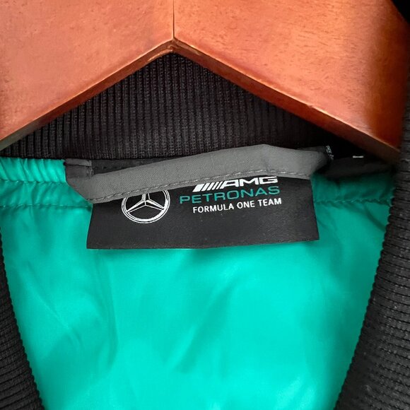 Mercedes AMG Petronas F1 Bomber Jacket - Picture 4 of 4